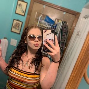 Meet your Posher, Sabrina